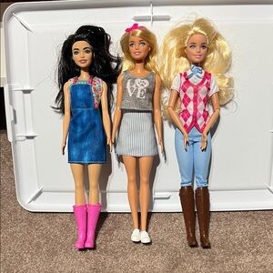 Fashion Dolls Trio